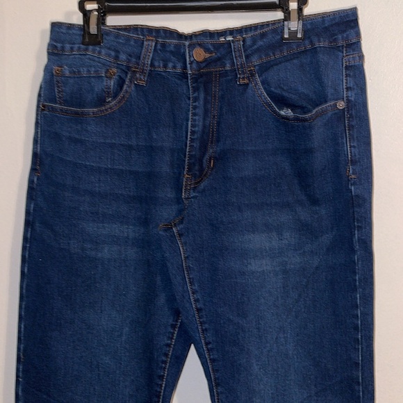 🌹IZOD COMFORT STRETCH STRAIGHT FIT JEANS - Picture 2 of 7